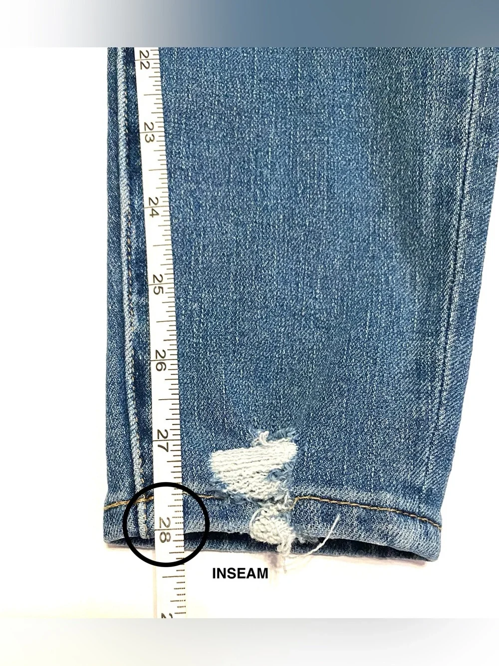 AMERICAN EAGLE OUTFITTERS-Size 6-Women’s Blue Distressed HI-Rise Jeggings